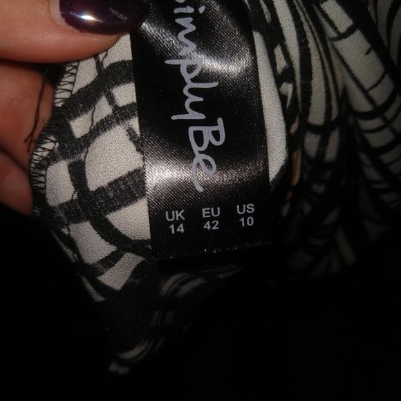 Simply be black and white abstract plaid dress - Picture 4 of 5